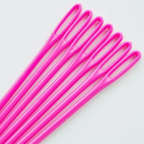 Plastic-Needles---Bright-Pink